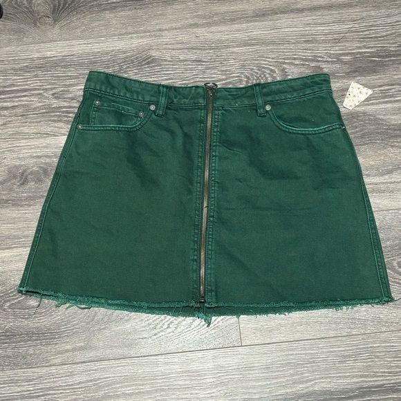 Free People We the Free Zip It Up Mini Jean Skirt Green Cotton size 31 *251 - Picture 2 of 12